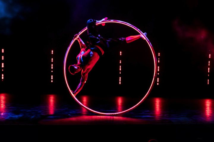 Cirque Bon Bon — Le Retour: Unwrapping the Spectacle